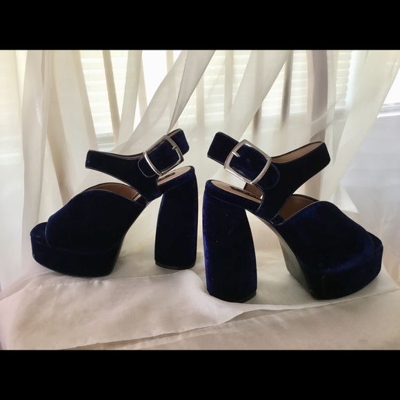 #SOLD# - Picture 3 of 8